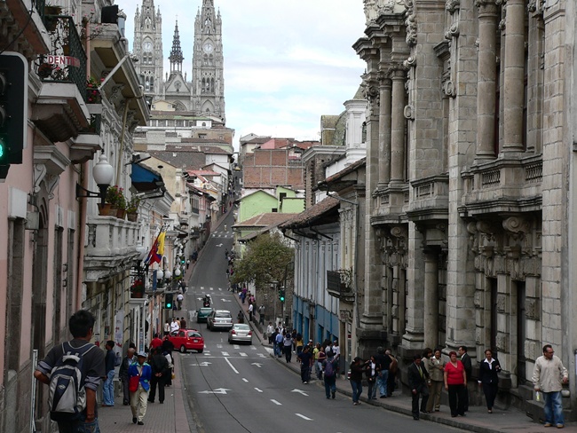 ../../Pictures/050210/100 Quito.JPG